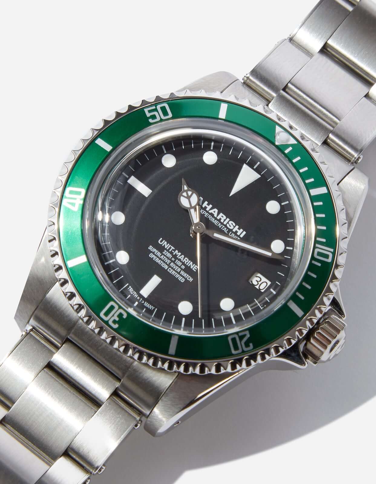 ss22_9500-green-marine-watch_steel-silver_20_1440x