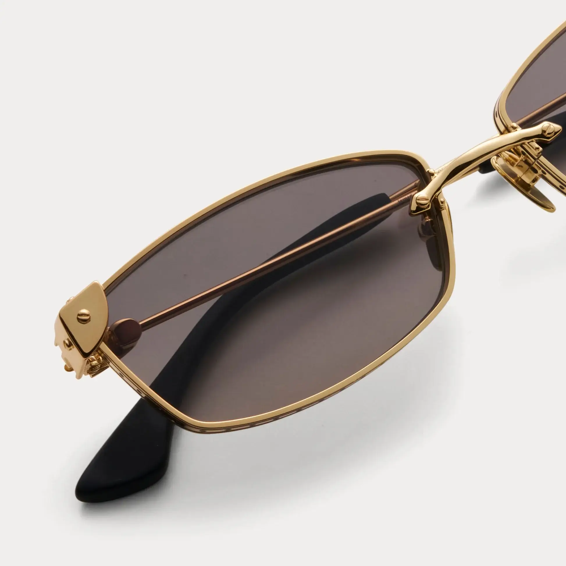 COFFRE_DETAIL VIEW 1_BLK:GLD